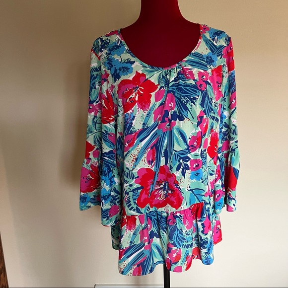 Papagallo Tops - Papagallo floral tunic with ruffles